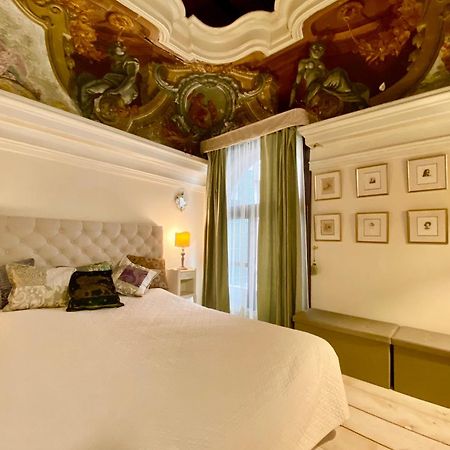 Venice Palace Luxury Suites Bagian luar foto