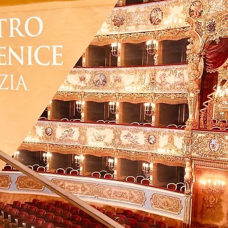 Venice Palace Luxury Suites Bagian luar foto