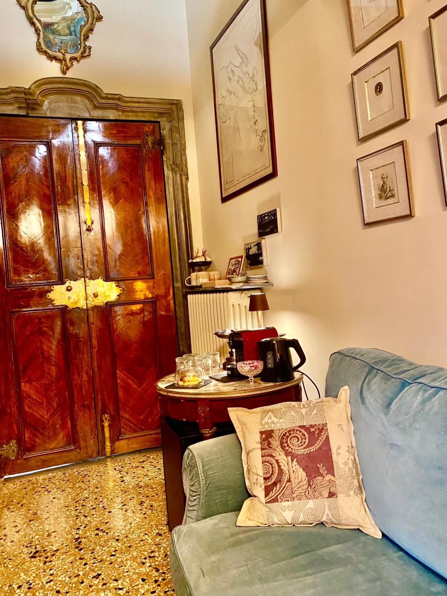 Venice Palace Luxury Suites Bagian luar foto