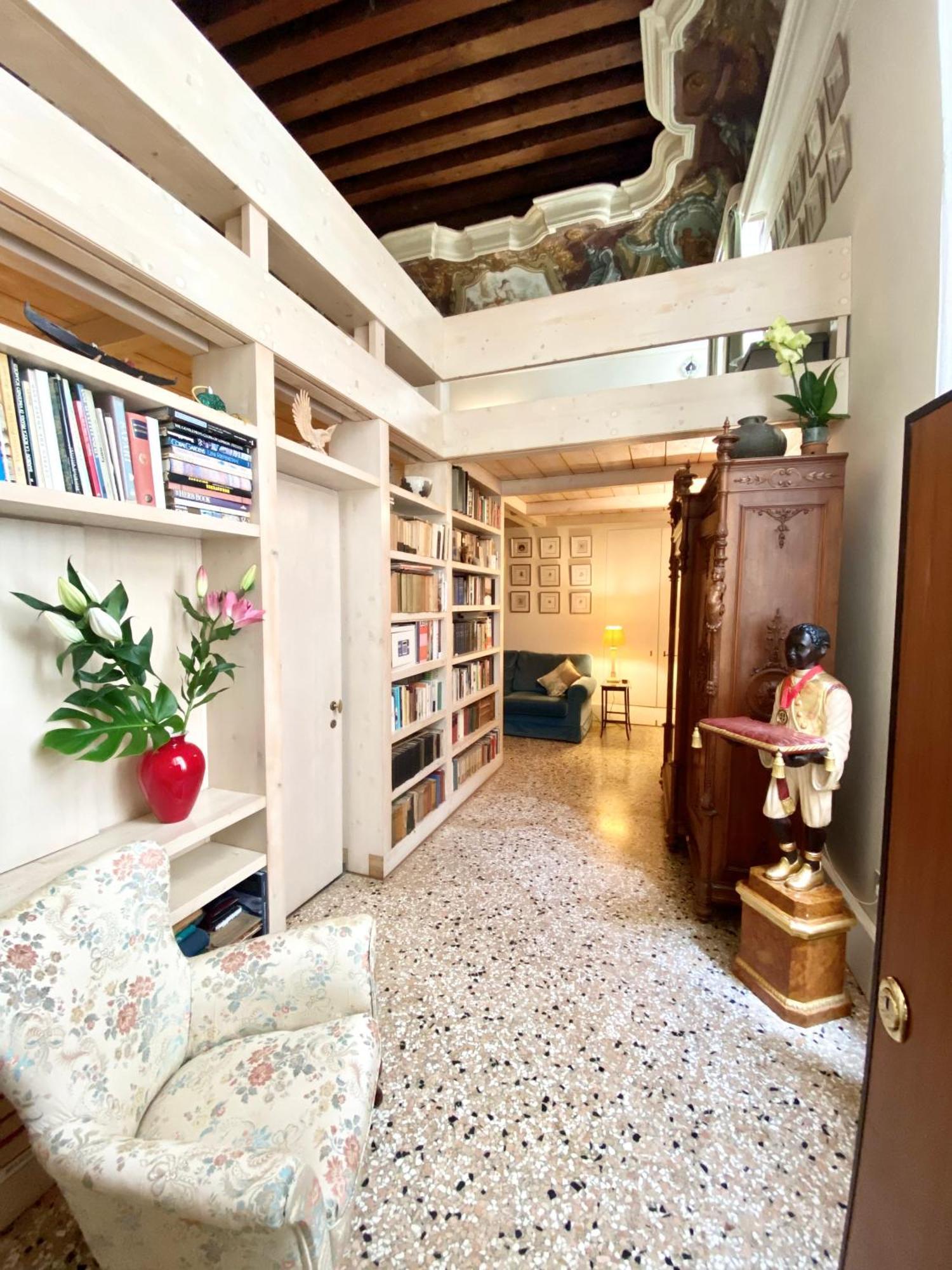 Venice Palace Luxury Suites Bagian luar foto
