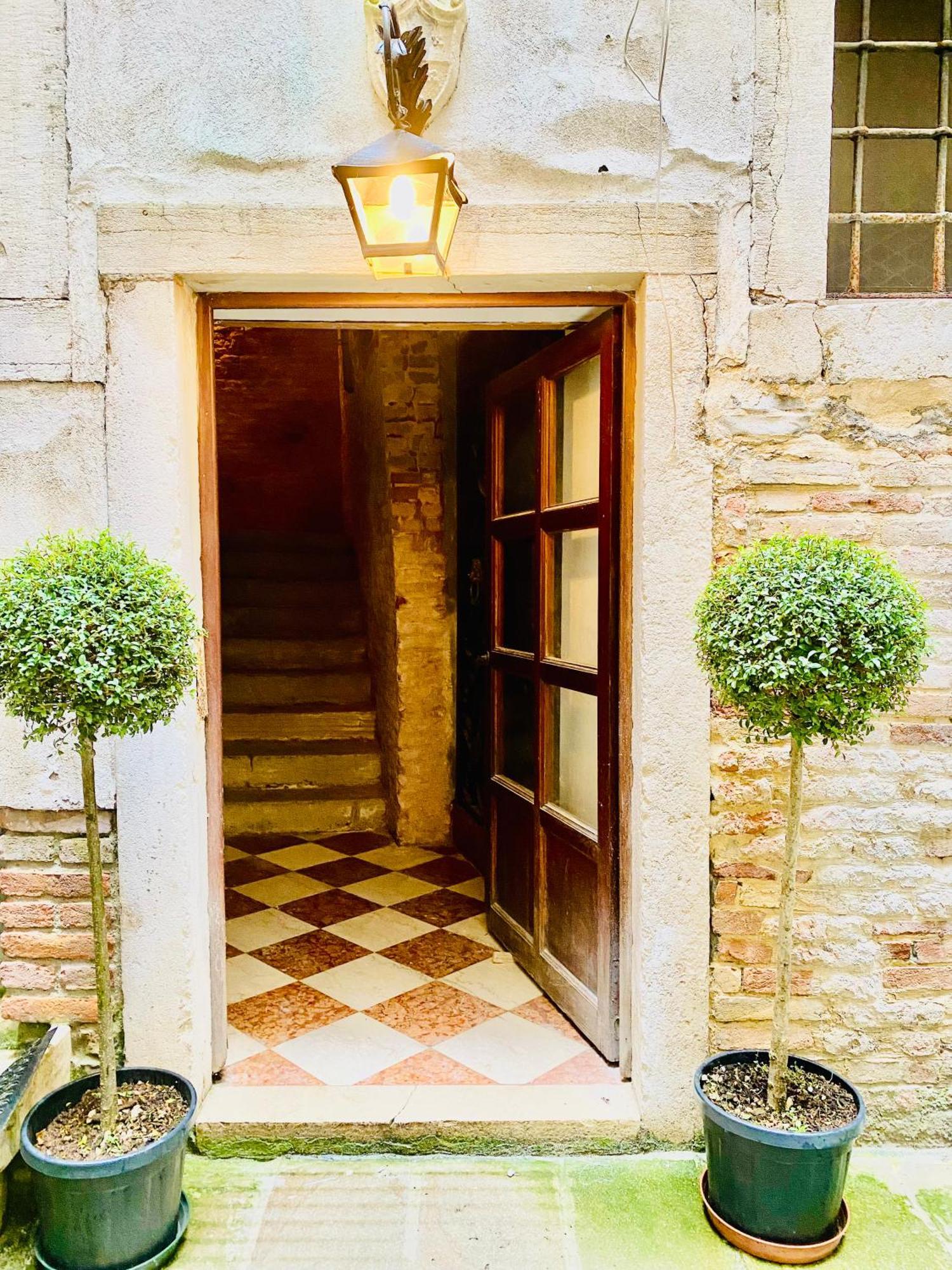 Venice Palace Luxury Suites Bagian luar foto